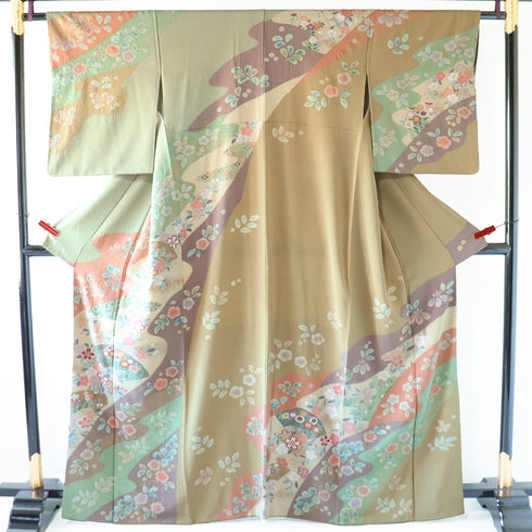 訪問着 リサイクル 身丈162.2cm 裄63.6cm 袷 染め分け 部分絞り 扇子に花各種柄 金駒刺繍 箔 グリーン Lサイズ セミフォーマル お洒落 正絹 広衿 Sランク
