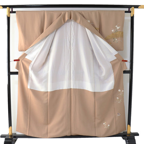 訪問着 リサイクル 身丈155.5cm 裄62.8cm 袷 花柄 雲取り柄 箔 刺繍 ブラウン Mサイズ お洒落 正絹 広衿 Sランク