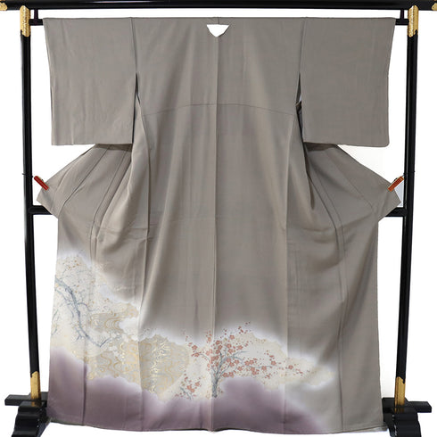 色留袖 リサイクル 身丈163.5cm 裄66cm 袷 観世水に白梅・紅梅柄 織り出し模様 比翼無し グレー Lサイズ 一つ紋 しつけ糸 正絹 広衿 Sランク