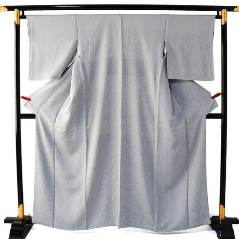 付下げ リサイクル 身丈159cm 裄66.4cm 袷 地紋 大王松模様 グレー Mサイズ セミフォーマル お洒落 落款 正絹 広衿 Sランク