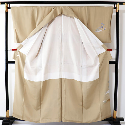 訪問着 リサイクル 身丈157.2cm 裄66.8cm 袷 風景画 草花模様 松柄 ブラウン Mサイズ セミフォーマル お洒落 一つ紋 正絹 広衿 Sランク