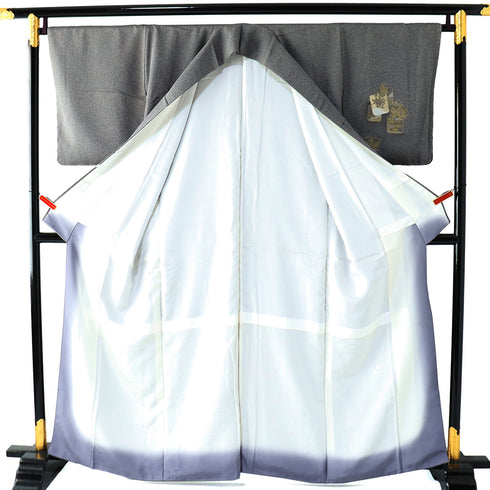 付下げ リサイクル 身丈159.5cm 裄66.4cm 袷 ゆったりサイズ 色紙模様 花柄 刺繍 箔加工 グレー Mサイズ セミフォーマル お洒落 しつけ糸 正絹 広衿 Sランク