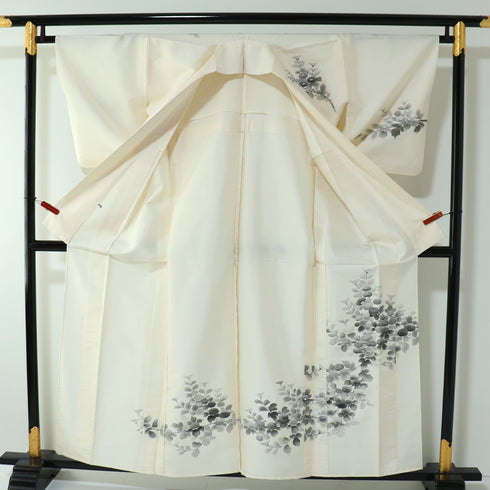 訪問着 リサイクル 身丈158.2cm 裄64.8cm 単衣 菊柄 深山 肩当て付き パールトーン加工 アイボリー Mサイズ お洒落 正絹 広衿 Aランク