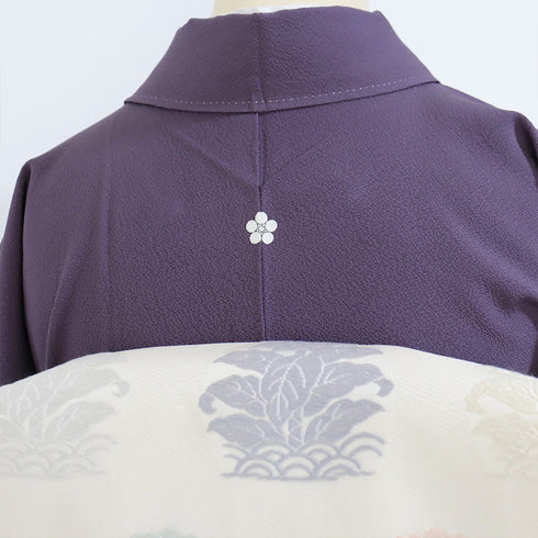 色無地 リサイクル 身丈161cm 裄65.6cm 袷 パープル Lサイズ セミフォーマル お洒落 一つ紋 正絹 広衿 地紋なし Sランク