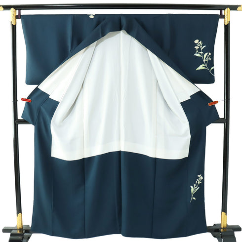 訪問着 リサイクル 身丈158cm 裄66.4cm 袷 秋明菊に萩や蝶柄 グリーン Mサイズ セミフォーマル お洒落 一つ紋 正絹 広衿 Sランク