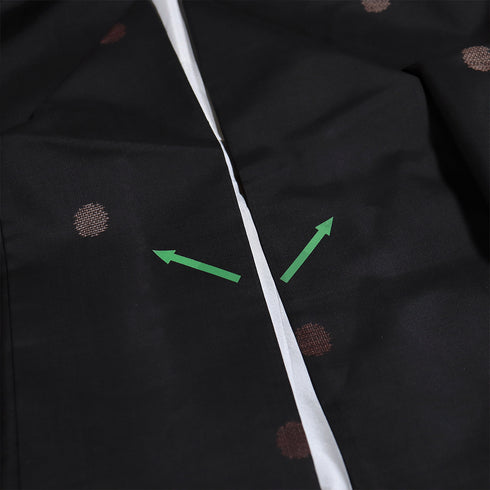 紬 リサイクル 身丈157cm 裄63cm 袷 梅柄 パールトーン加工 ブラック Mサイズ お洒落 正絹 広衿 Sランク