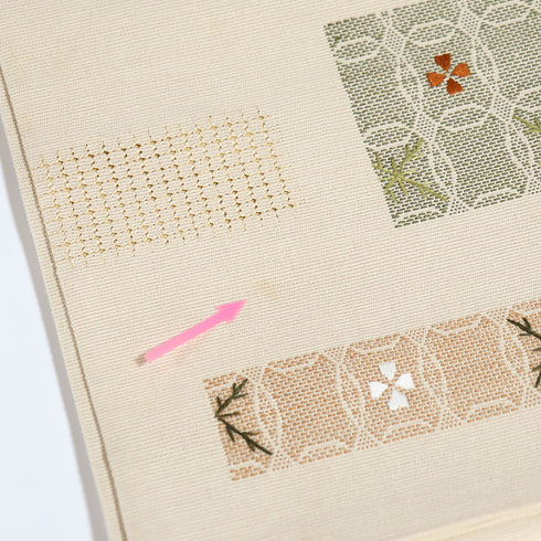 袋帯 リサイクル 帯丈424cm 六通 刺繍 ベージュ Sサイズ 正絹 Sランク お洒落 カジュアル
