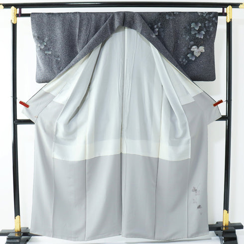 訪問着 リサイクル 身丈158.2cm 裄62.4cm 袷 蔦に宝尽くし柄 刺繍 箔 グレー Mサイズ セミフォーマル お洒落 正絹 広衿 Sランク