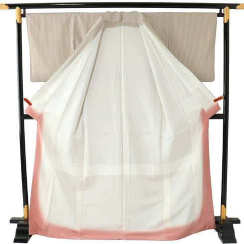 付下げ リサイクル 身丈166.8cm 裄66.2cm 袷 本塩沢 紬 ストライプ 雲取り ベージュ LLサイズ お洒落 正絹 広衿 Sランク