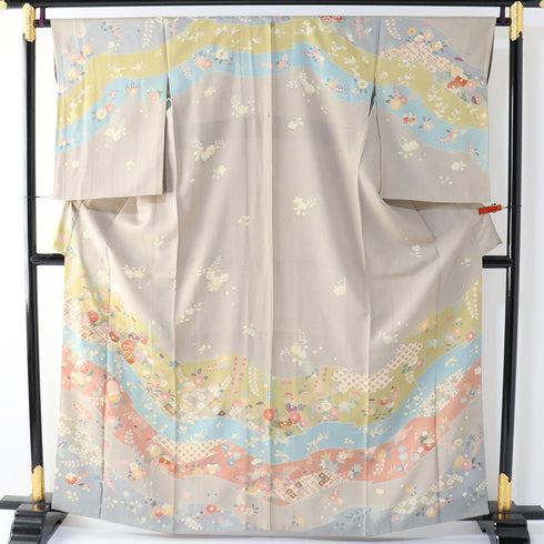 訪問着 リサイクル 身丈162.4cm 裄66.4cm 袷 七宝や菊柄など 金駒刺繍 パールトーン加工 多色 Lサイズ セミフォーマル 一つ紋 正絹 広衿 Sランク