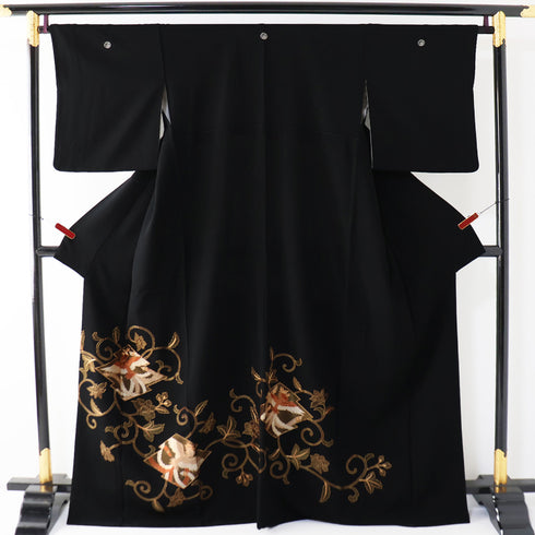 黒留袖 リサイクル 身丈166.7cm 裄66.4cm 袷 鳳凰に花唐草柄 金駒刺繍 比翼付き ブラック LLサイズ フォーマル セミフォーマル 正絹 広衿 Sランク