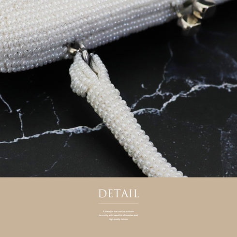 バッグ リサイクル カジュアル ホワイト ビーズ Bランク 花柄 横幅20.5cm 高さ12cm マチ4.5cm