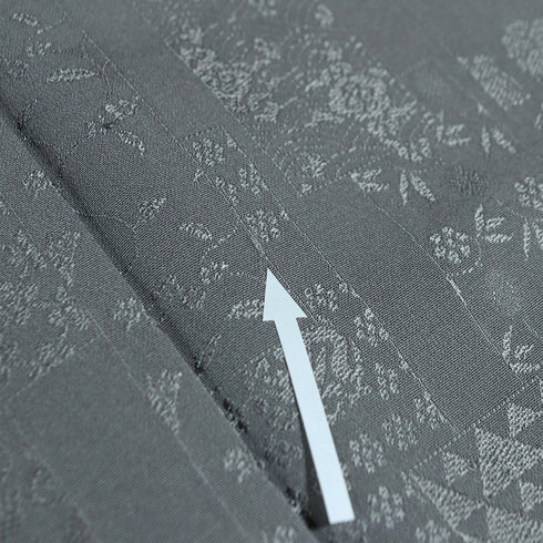 色無地 リサイクル 身丈165cm 裄68cm 袷 短冊寄柄 グレー Lサイズ セミフォーマル お洒落 一つ紋 正絹 広衿 地紋あり Aランク