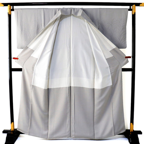 付下げ リサイクル 身丈159cm 裄66.4cm 袷 地紋 大王松模様 グレー Mサイズ セミフォーマル お洒落 落款 正絹 広衿 Sランク