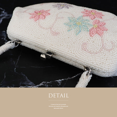 バッグ リサイクル カジュアル ホワイト ビーズ Bランク 花柄 横幅20.5cm 高さ12cm マチ4.5cm