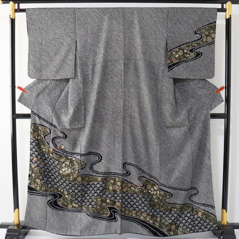 訪問着 リサイクル 身丈159cm 裄64.8cm 袷 流水に花柄 総絞り 金彩 刺繍 ブラック Mサイズ お洒落 正絹 広衿 Sランク