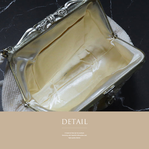 ビーズバック オフホワイト うろこ柄 お洒落 カジュアル 横幅19.5cm 高さ14cm マチ4.5cm Aランク 和装小物 ZO-91