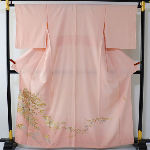 色留袖 リサイクル 身丈160.7cm 裄66cm 袷 金彩 松竹梅柄 南天柄 和田光正 ヒヨクなし ピンク Lサイズ セミフォーマル 落款 一つ紋 しつけ糸 正絹 広衿 Sランク