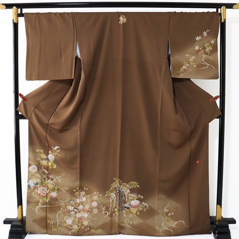 付下げ リサイクル 身丈168cm 裄69.6cm 袷 牡丹 四季花 プラチナガード加工 金駒刺繍 花井幸子作 ブラウン LLサイズ セミフォーマル お洒落 三つ紋 正絹 広衿 Aランク