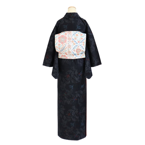 大島紬 リサイクル 身丈158.7cm 裄64.8cm 袷 鳥や葉枝柄 ブラック Mサイズ カジュアル お洒落 しつけ糸 正絹 広衿 Sランク