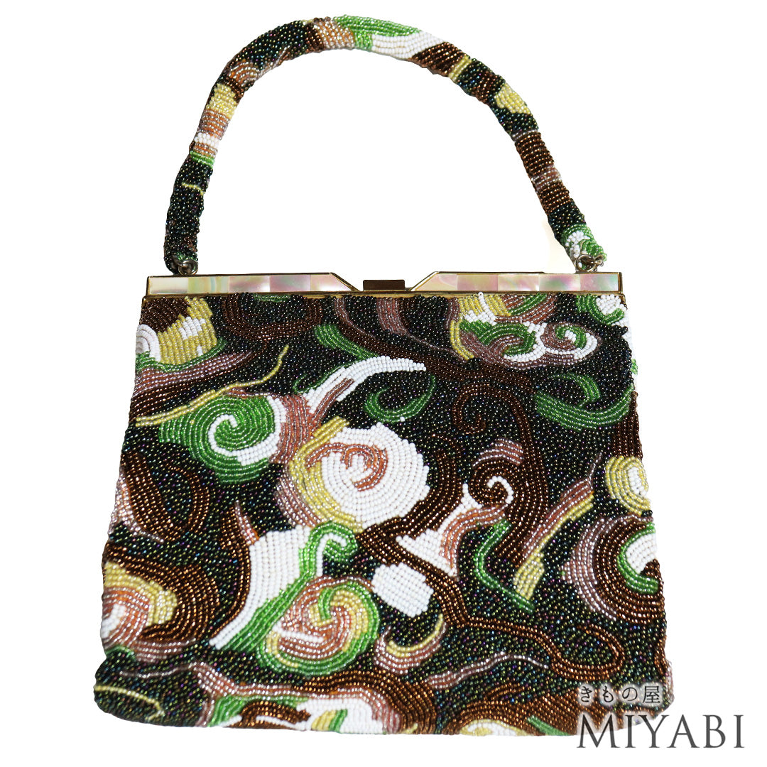 【未使用】美しいビーズ装飾 草履・バッグセット(木箱入り) 未使用】美しいビーズ装飾 草履・バッグセット(木箱入り) 美しいビーズ